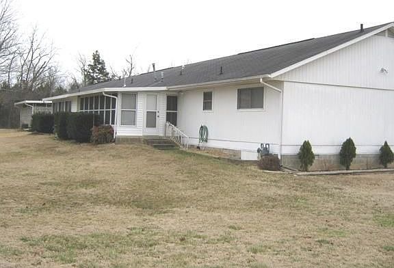 Back view/corner lot