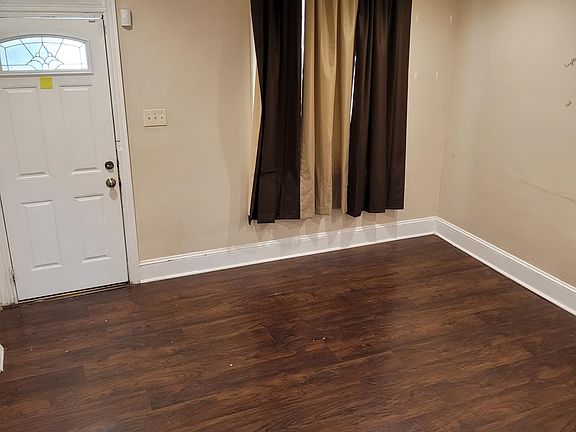 Entry to Living Room