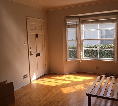 3rd image of 2439 California Ave