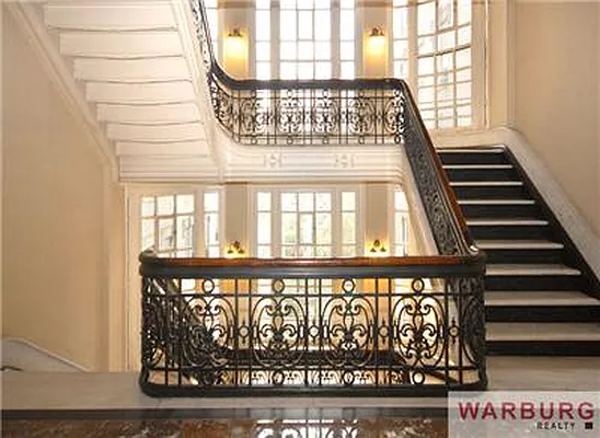 Rented by Warburg | media 86