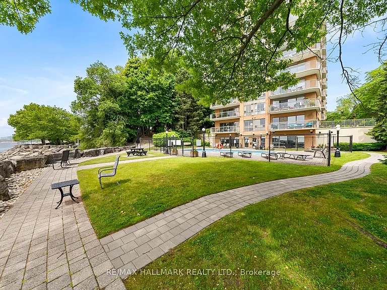 2210 Lakeshore Rd #104 — Photo 42
