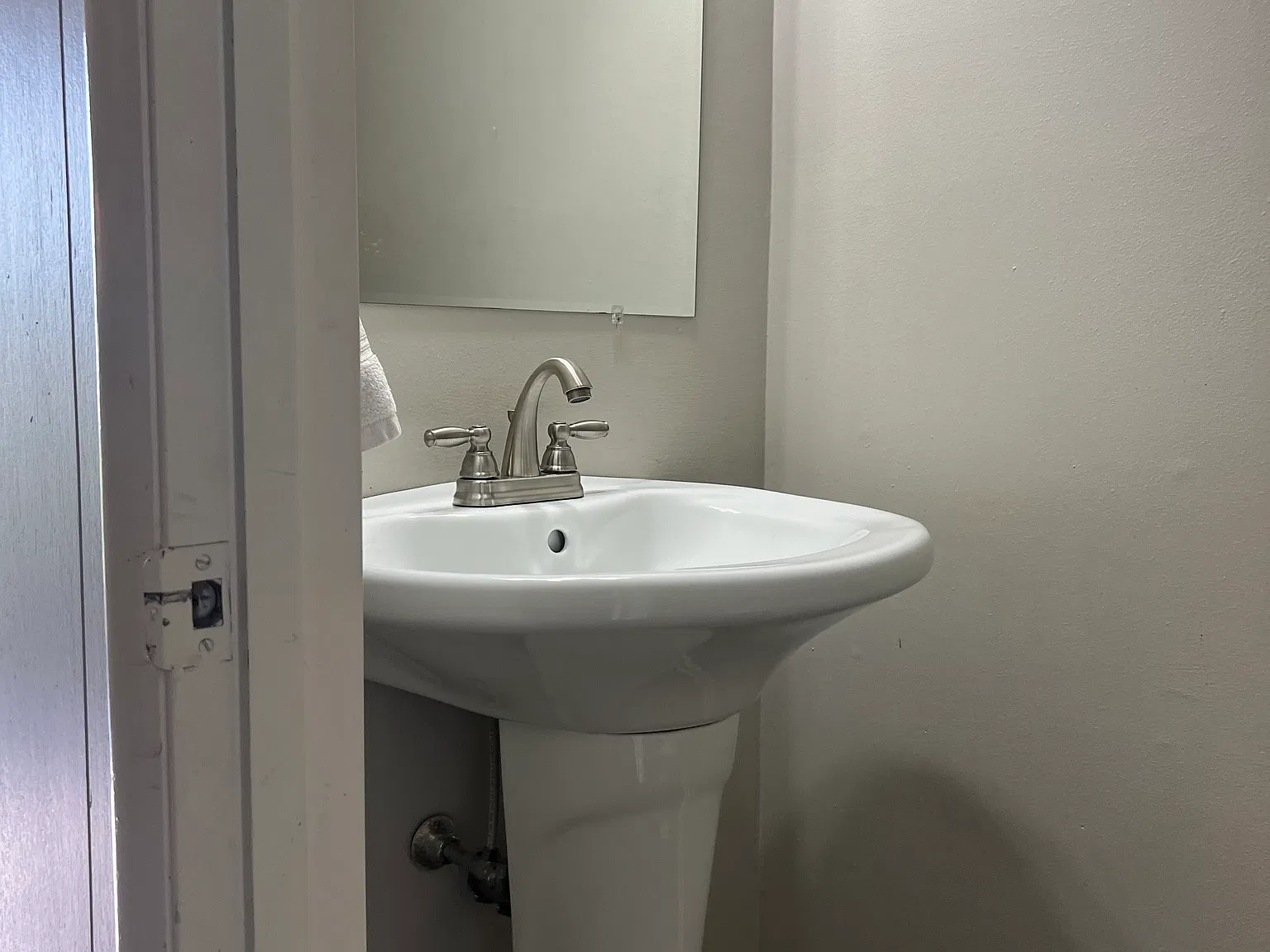 2 bed, 1000 sqft, $825 — Photo 4