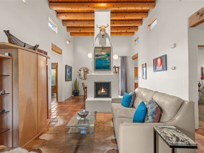 3204 La Paz Ln, Santa Fe, NM, 87507