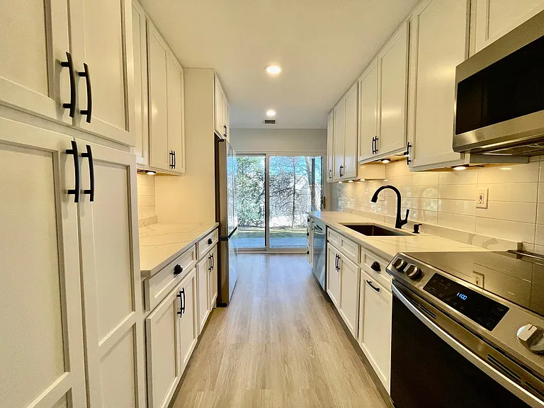 104 Southport Woods Dr — Photo 7