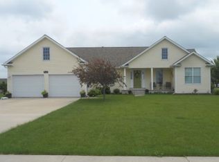 720 S Jackson St, Gardner, IL 60424