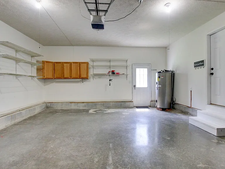180 Kings Deer Dr — Photo 4