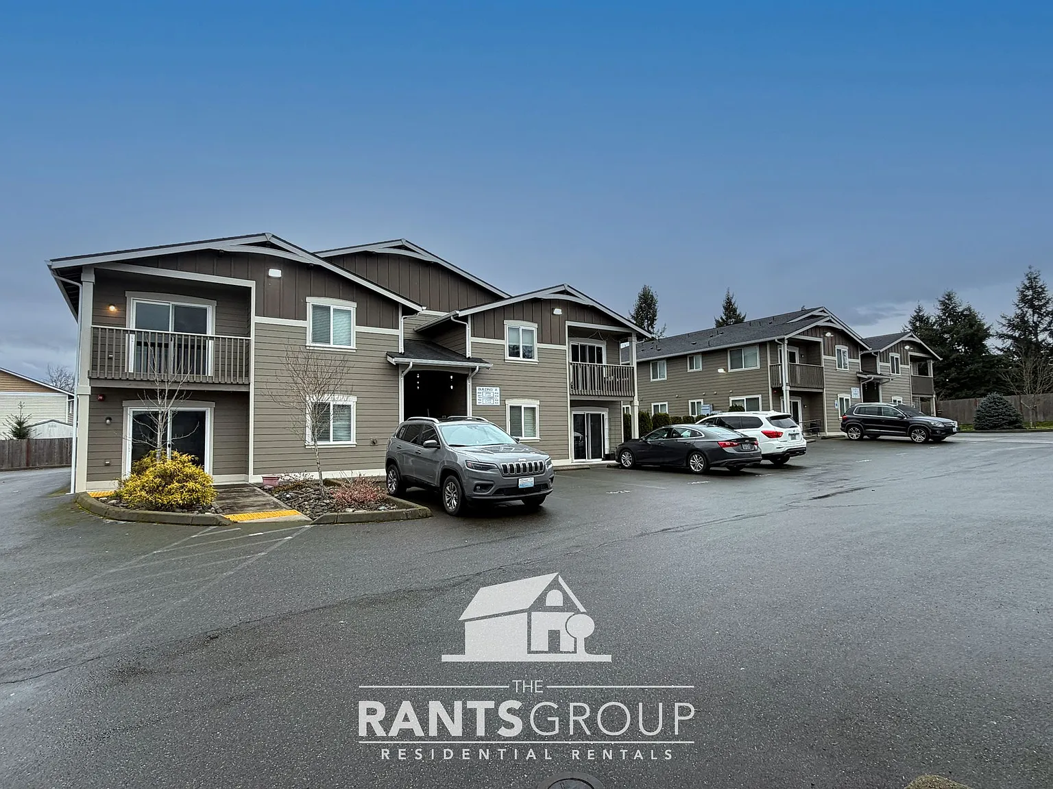 2 Bedroom in the heart of Yelm! — Photo 3