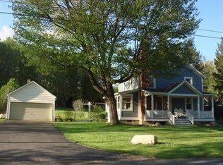 20 Harrison Ave, Williamstown, MA 01267