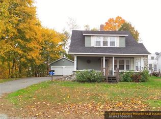 15 Prospect St, Skowhegan, ME 04976