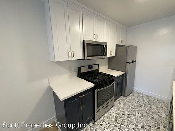 5th image of 801 Idaho Ave APT 11