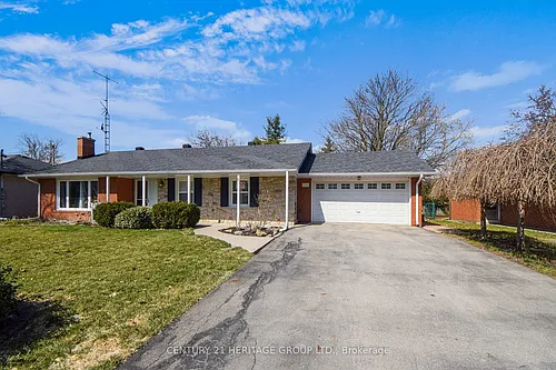 114 Elizabeth Grv Photo 1