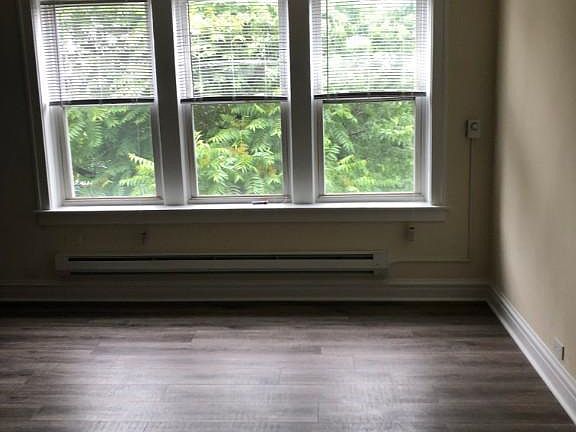 3rd image of 2926 W Palmer St #1