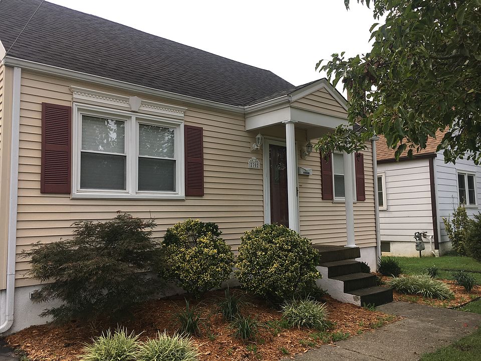 1st image of 2702 Colin Ave