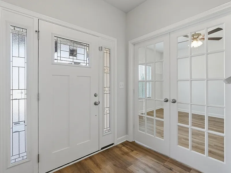 4 bed, 3.0 bath, 3147 sqft, $2,490 — Photo 4