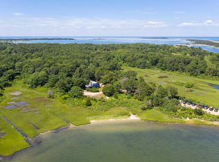 64 Dike Bridge Rd, Edgartown, MA 02539