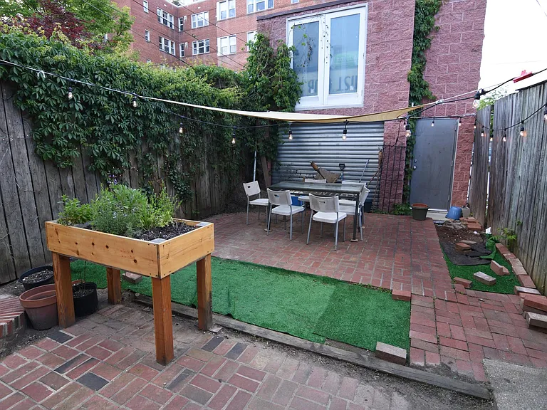 1457 Chapin St NW #B — Photo 15