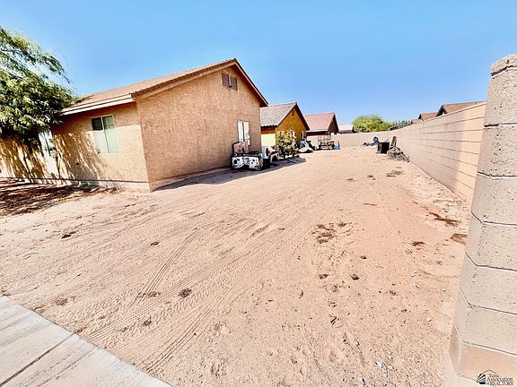 2nd image of 1474 E Los Olivos Dr