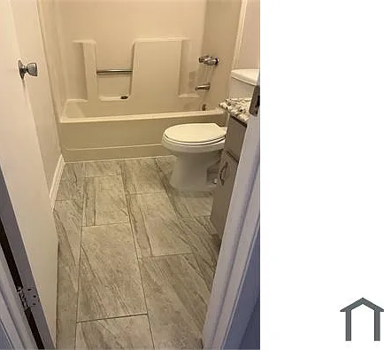 2908 E 22nd Ave #B — Photo 3
