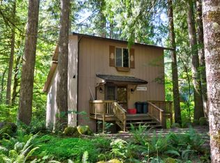 72910 E Village Loop Rd, Rhododendron, OR 97049