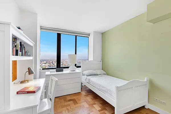 Rented by Douglas Elliman | media 7