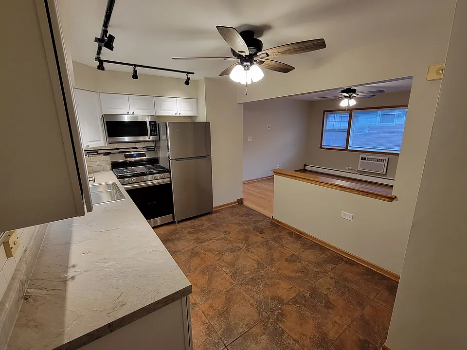 701 Lake St #6