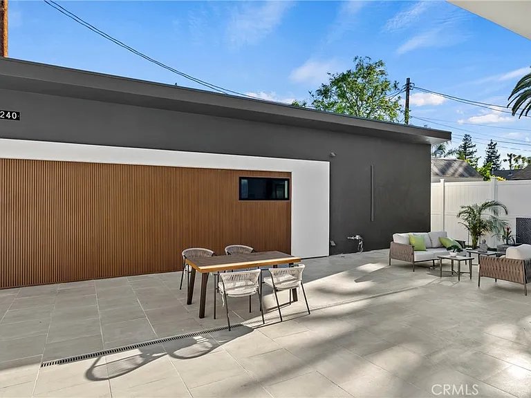 14240 Hortense — Photo 2