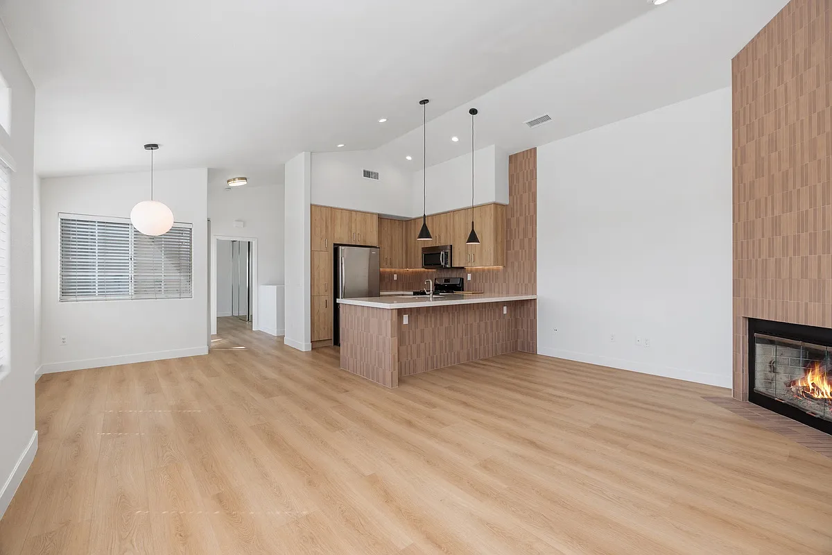 1336 Hornblend St — Photo 1