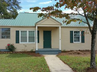 50 Wade St, Winder, GA 30680