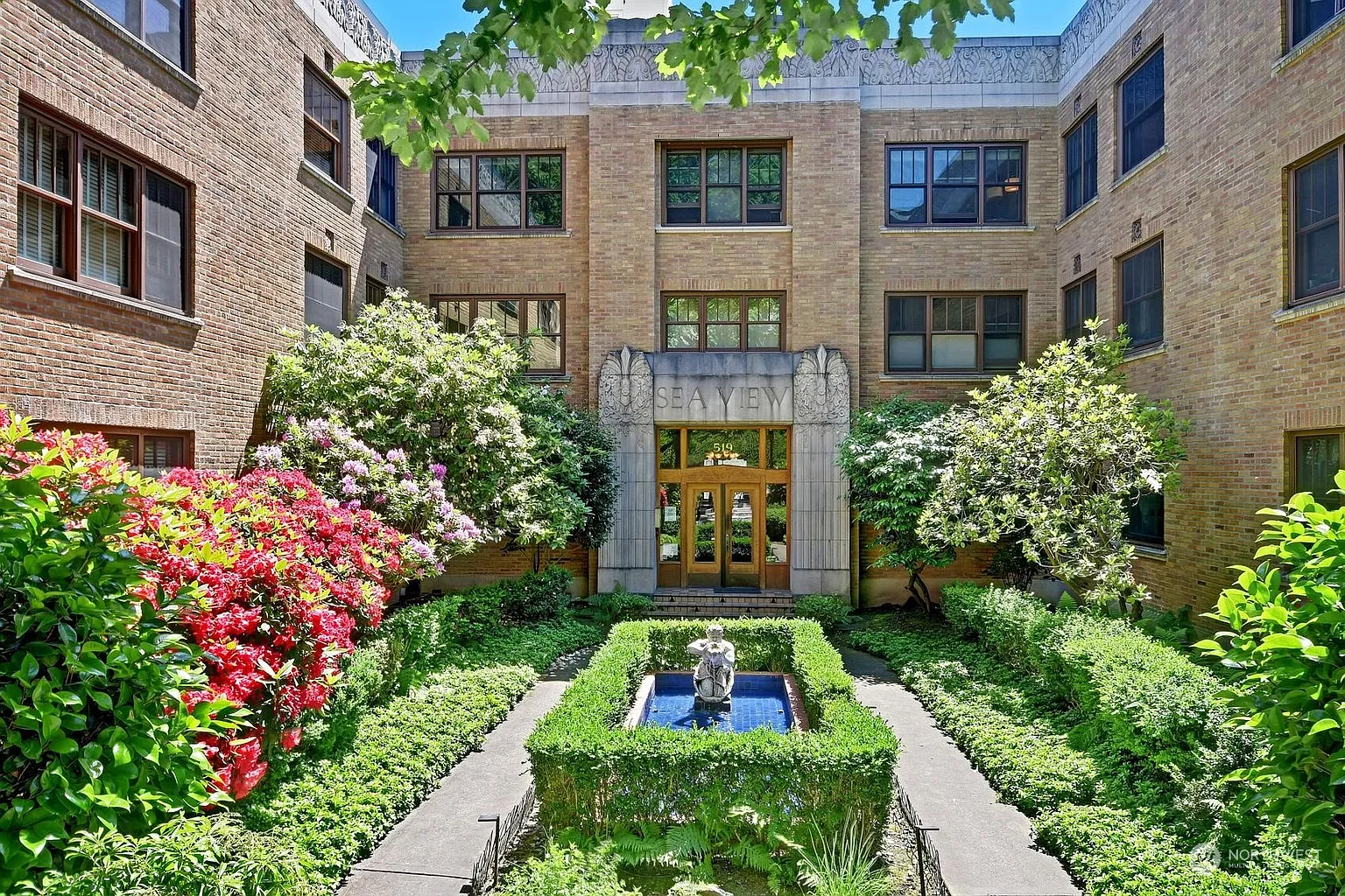 519 W Roy Street #109 photo 1