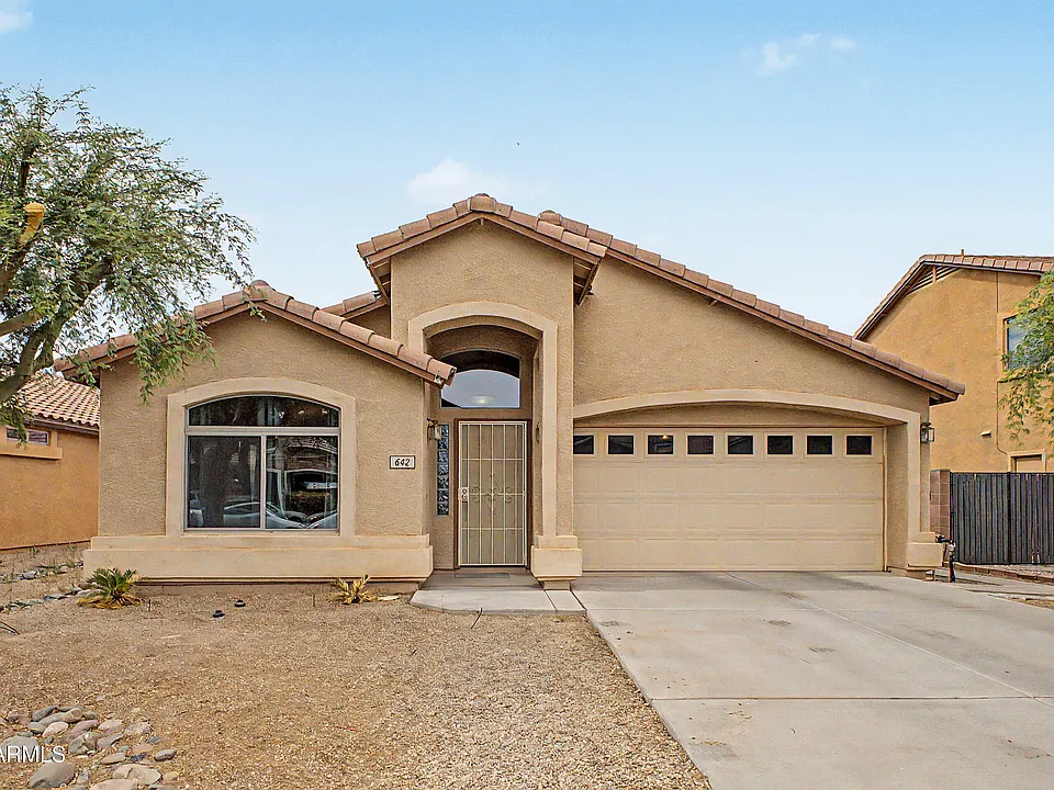 642 W Mesquite Tree Ln