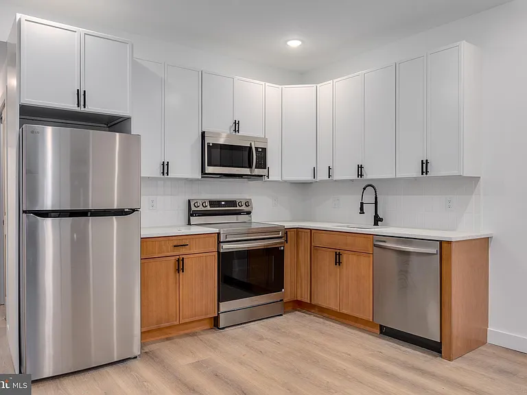 2322 N 5th St #B — Photo 3