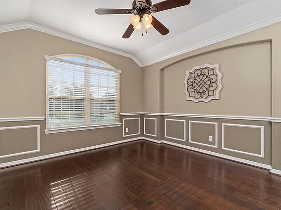 Look at the ornate detail in this dining room. There's so much space for entertaining.