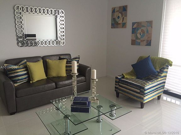 4th image of 5300 Paseo Dr #505