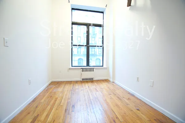 Rented by Street Realty Brokerage LLC | media 14