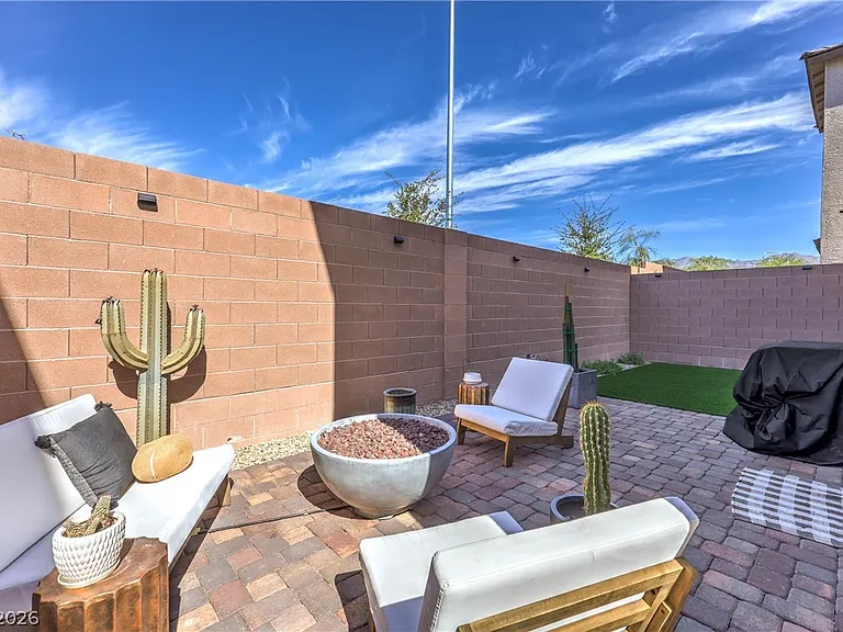 7025 Wales Coast St — Photo 31