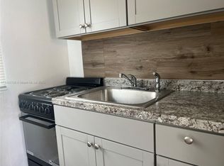 2037 Madison St APT 4, Hollywood, FL 33020