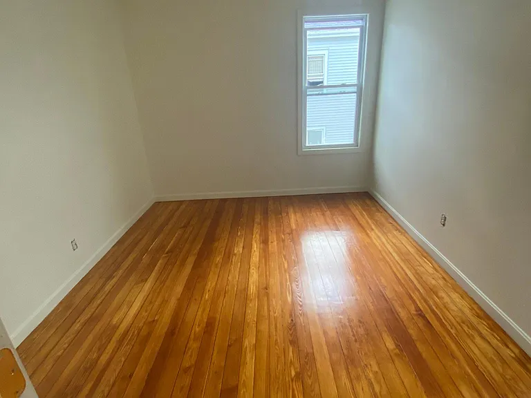 72 Ruth St #3 — Photo 13