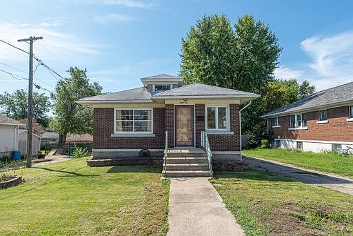 1st image of 810 Woods Ave