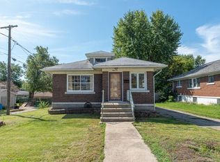 810 Woods Ave, Joliet, IL 60436