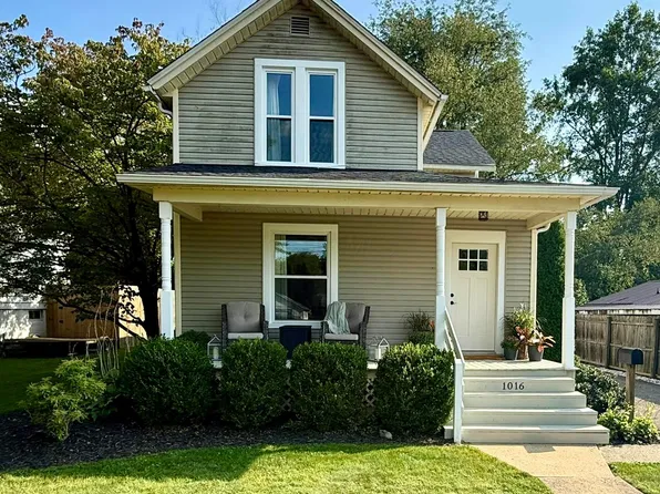 1016 E Vine St, Mount Vernon, OH 43050