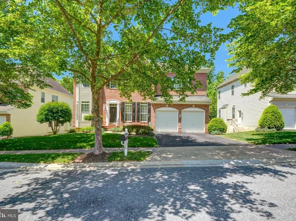 2732 Lightfoot Dr, Baltimore, MD 21209