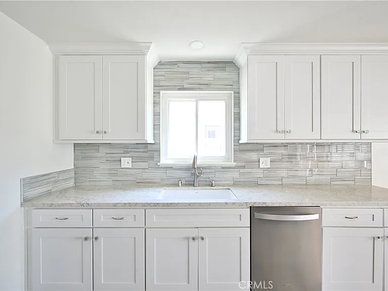 4191 Farquhar Ave — Photo 15