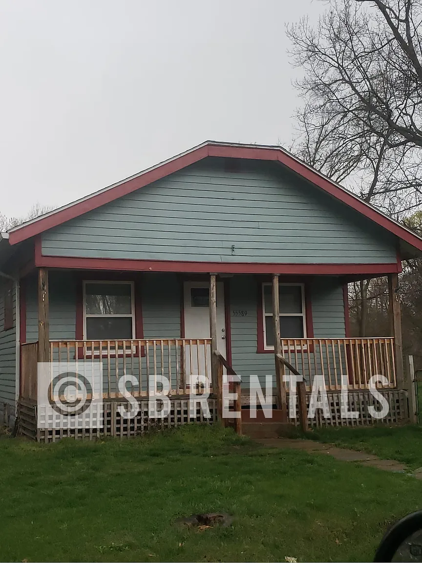 55589 Moss Rd photo 1