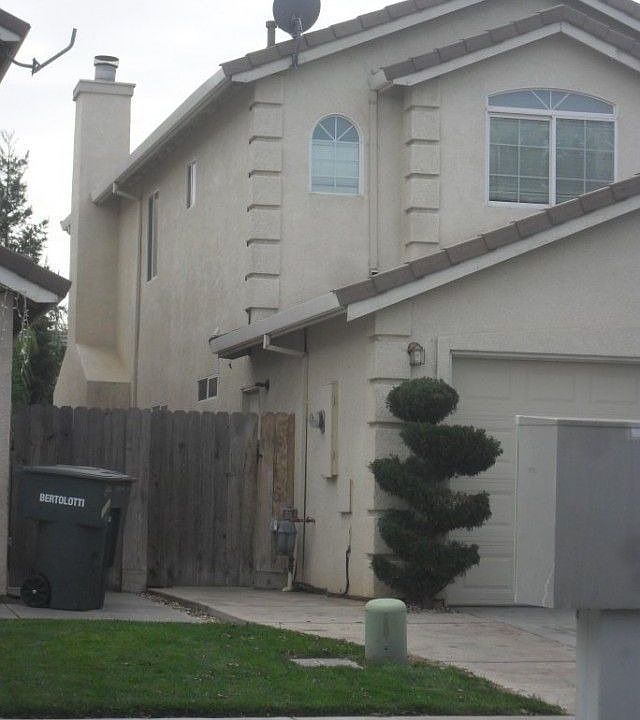 1st image of 796 Allacante Dr