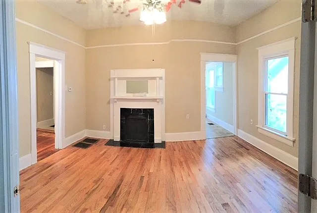 1080 Curran St NW — Photo 18