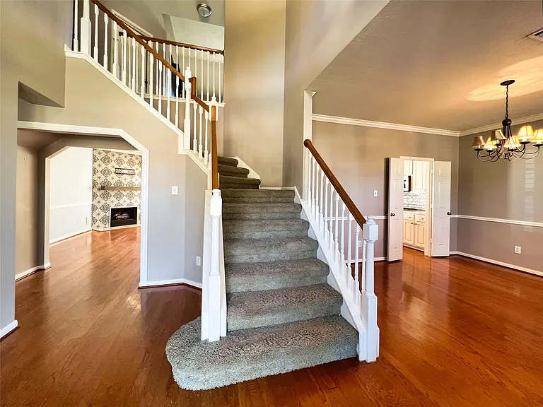 19911 Stonelodge Dr — Photo 2