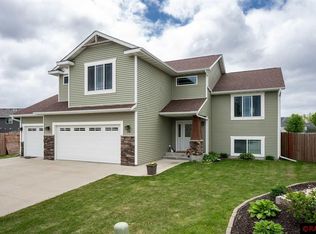 136 Timberwolf Ct, Mankato, MN 56001