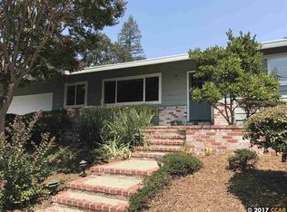 1069 Larch Ave, Moraga, CA