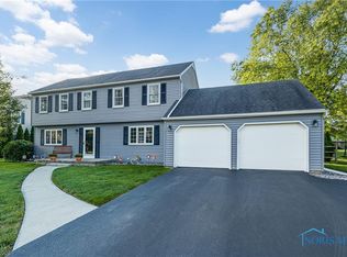 937 Bexley Dr, Perrysburg, OH 43551