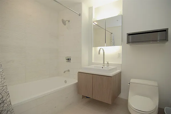 Rented by Urban Luxe | media 11